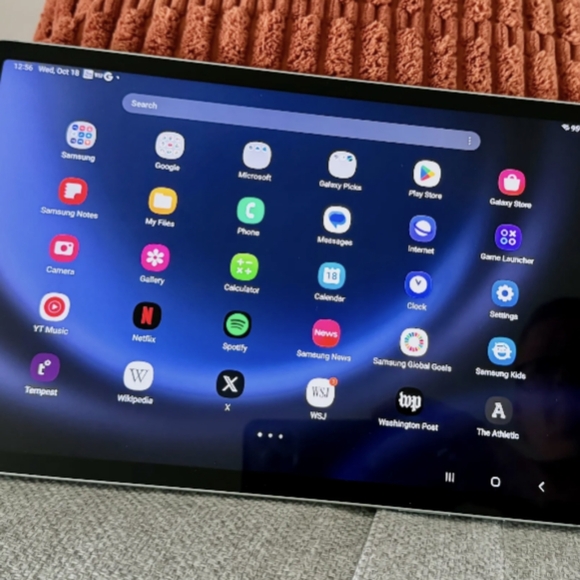 Samsung Galaxy tab S9 - Picture 1 of 3